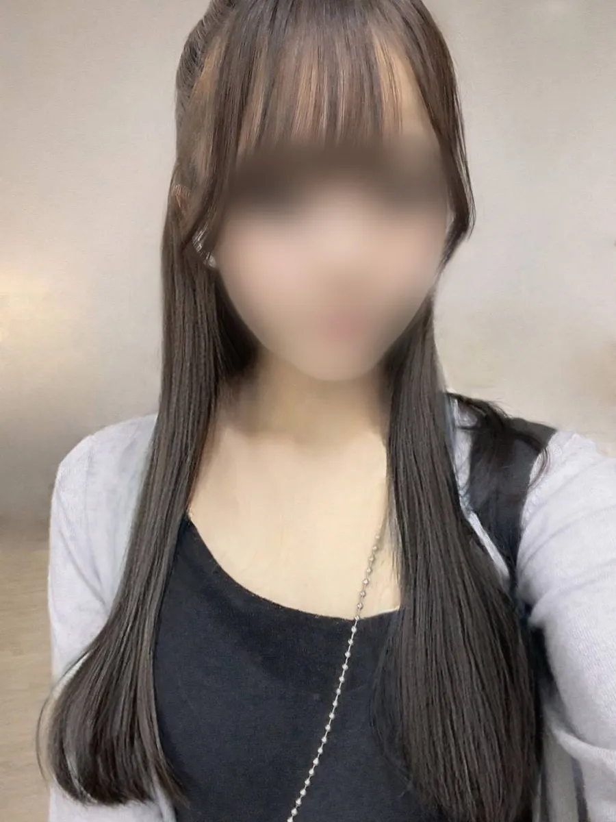 【ViVi】よつばの画像1